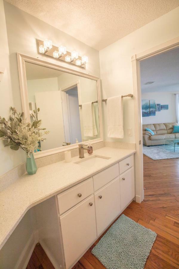 Seashell Escape Apartment Navarre Bagian luar foto