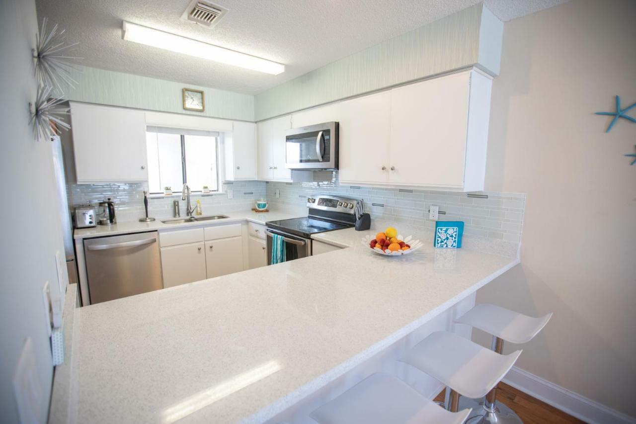 Seashell Escape Apartment Navarre Bagian luar foto