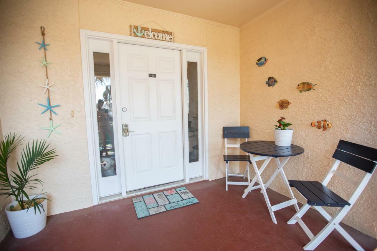 Seashell Escape Apartment Navarre Bagian luar foto