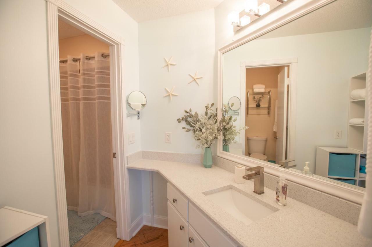 Seashell Escape Apartment Navarre Bagian luar foto